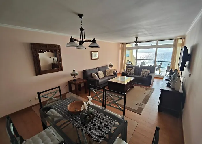 Appartamento By The & Pool