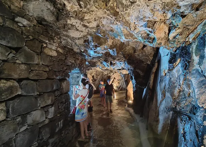 By The & Pool Appartamento Funchal (Madeira)