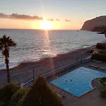 By The & Pool Appartamento Funchal (Madeira)