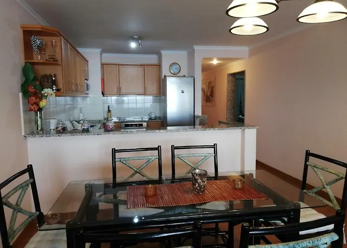 By The & Pool Apartment Funchal (Madeira)