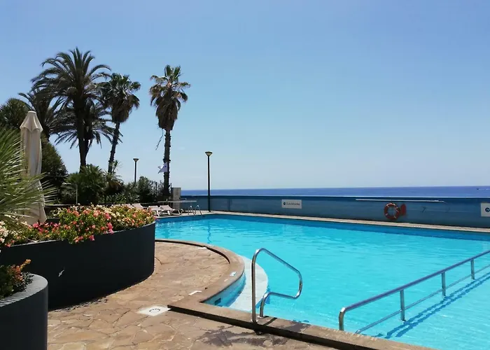 By The & Pool Apartment *