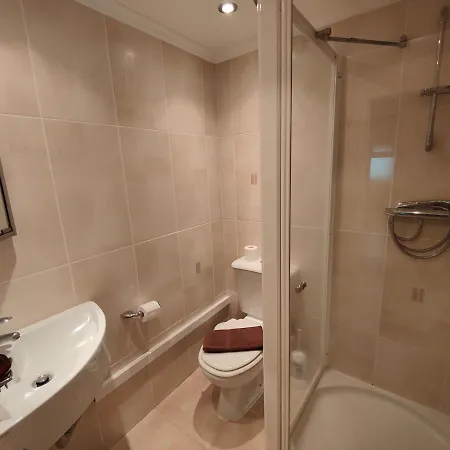 By The & Pool Apartman Funchal