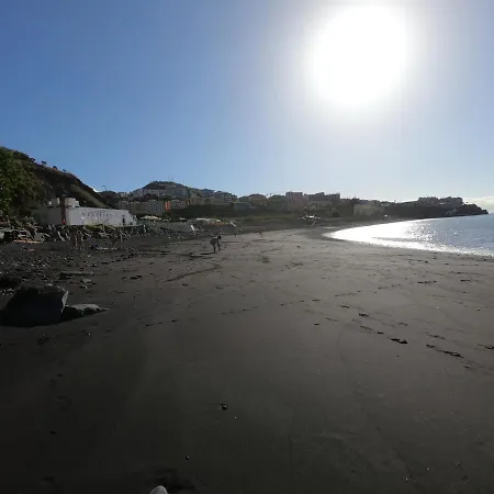 By The & Pool Apartman