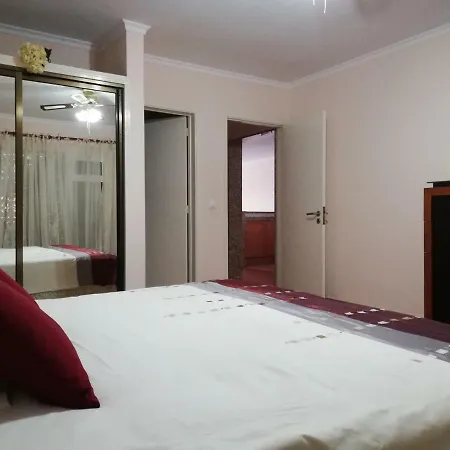 Apartman By The & Pool *