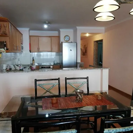 By The & Pool Apartman Funchal